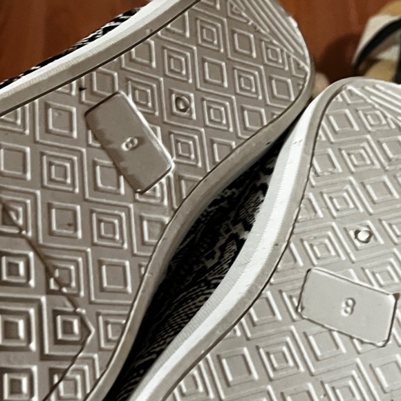 Bundle of size 8 shoes NEW - Picture 5 of 7